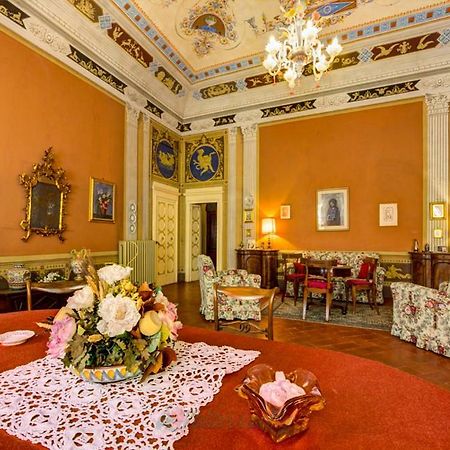 فيلا Residenza Storica Palazzo Ricciarelli فولتيرا المظهر الخارجي الصورة