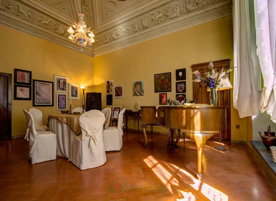 فيلا Residenza Storica Palazzo Ricciarelli فولتيرا المظهر الخارجي الصورة