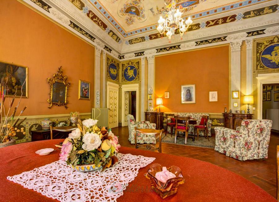 فيلا Residenza Storica Palazzo Ricciarelli فولتيرا المظهر الخارجي الصورة